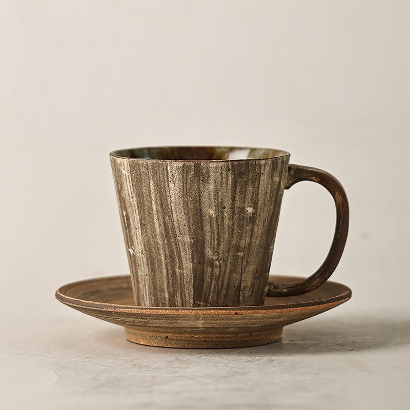 Rustik kaffekopp med fat – Handgjord stengods i japansk design