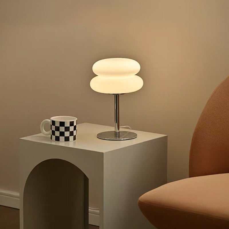 Modern bordslampa i glas